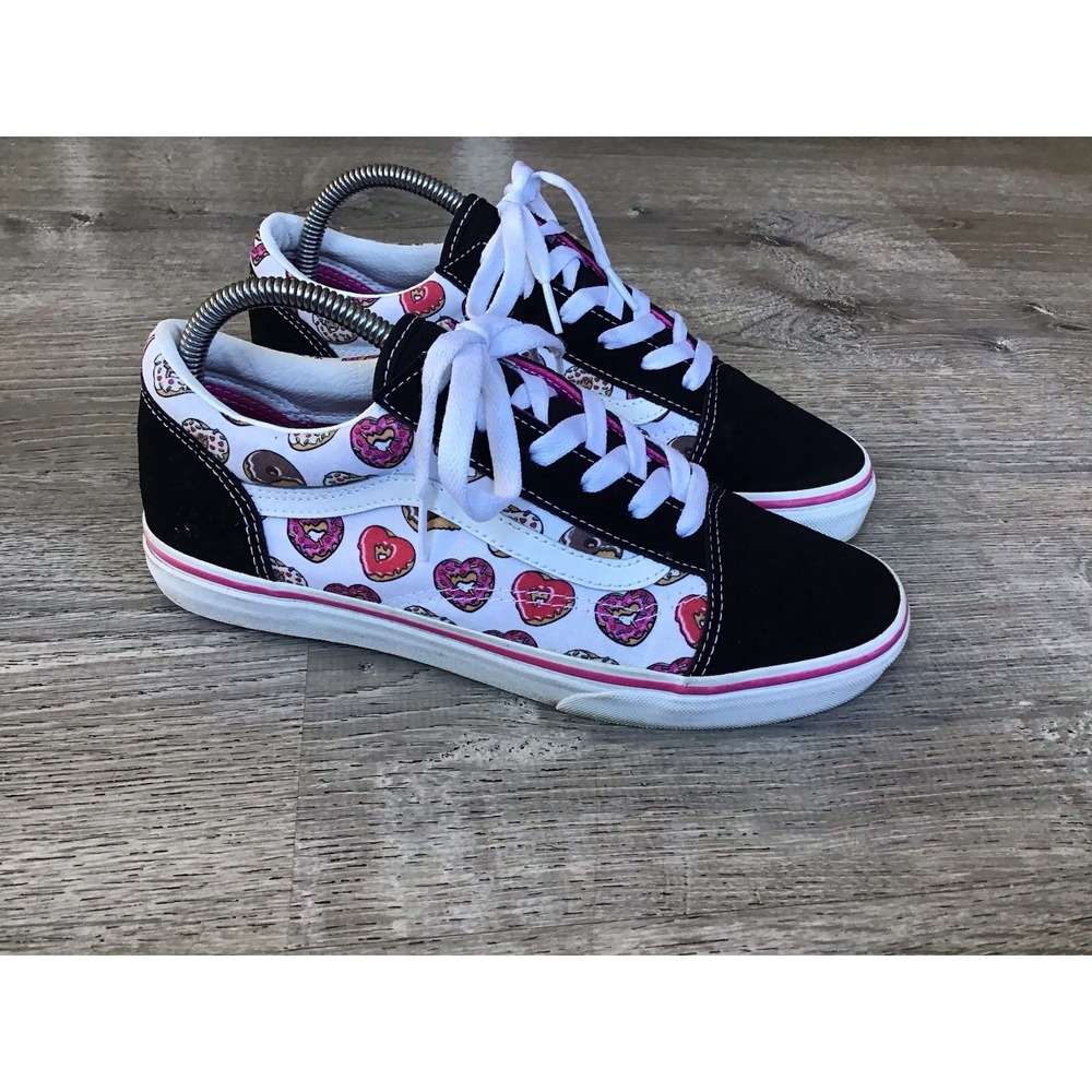 Vans Old Skool Love Donuts Juniors Size 7 Black Pink 507452 Sneakers